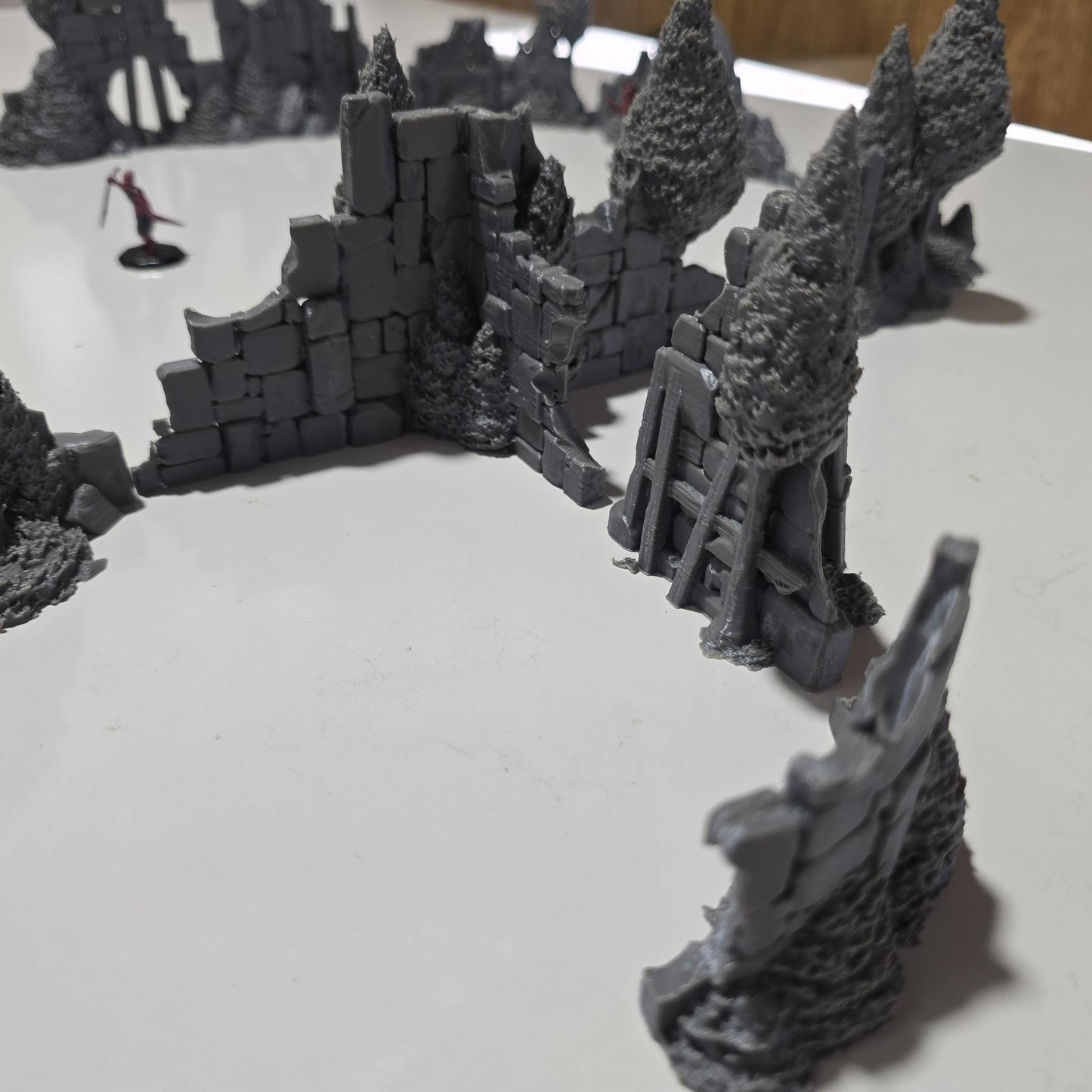 Forest Ruins Terrain Set: 28mm DnD Wargaming Scatter