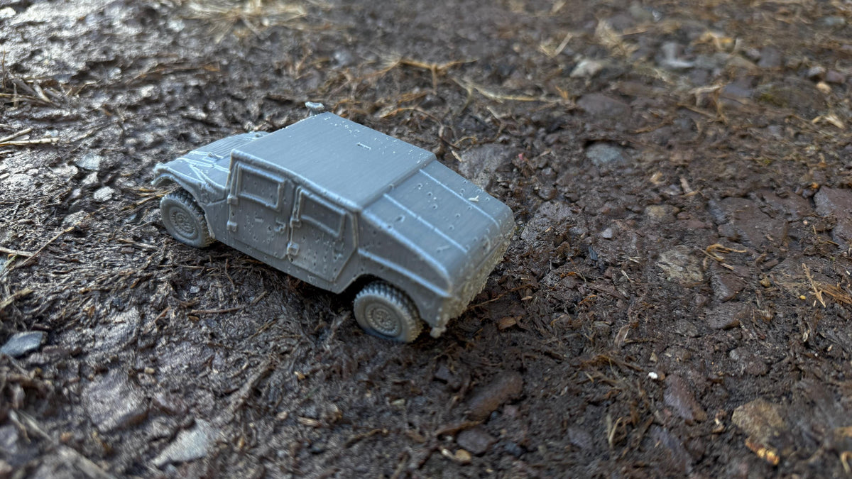 Destroyed Armored Humvee: (HMMWV) Modern Military Vehicle, Model Railroading, and Wargaming