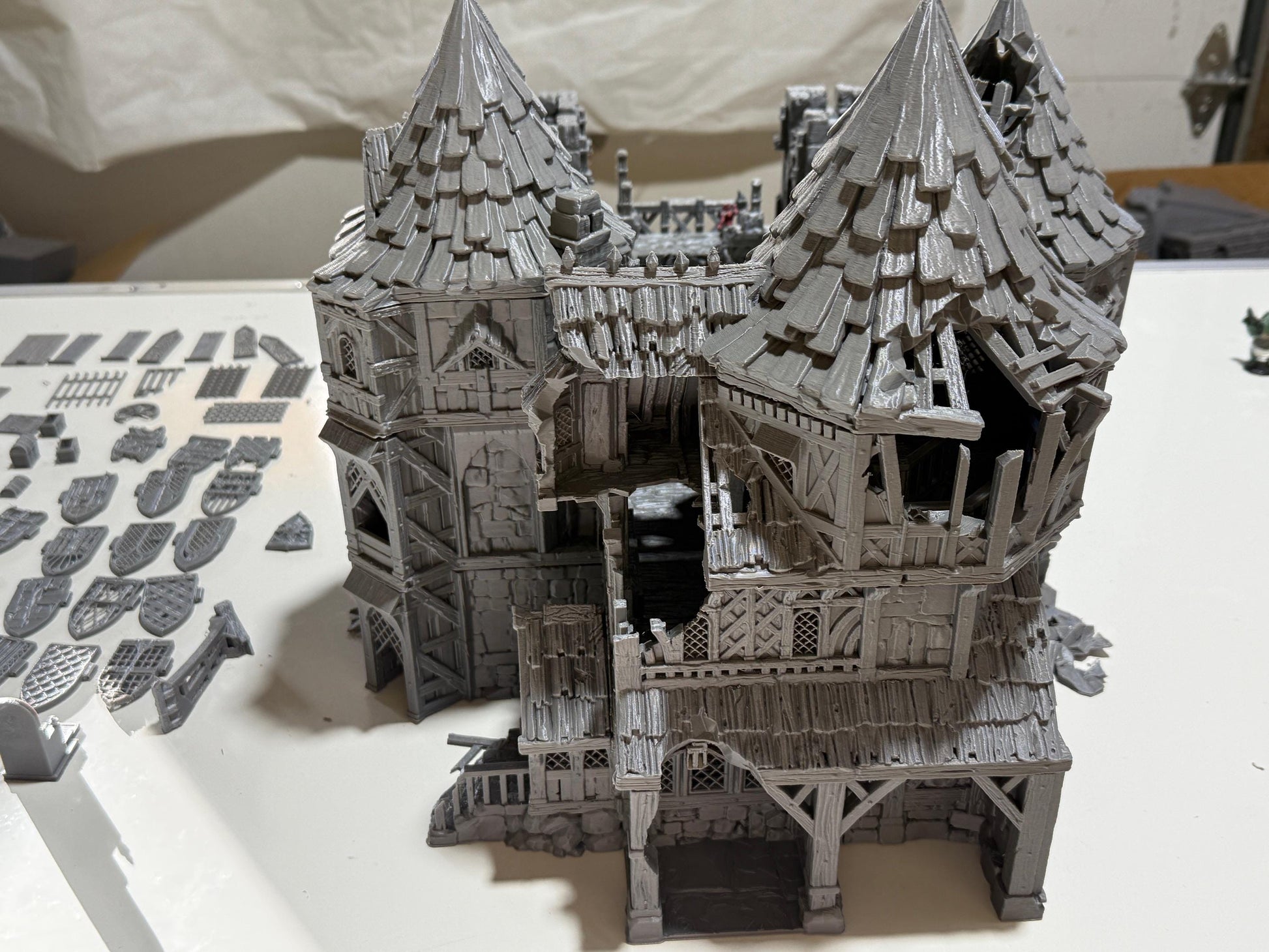 Merchant’s Gatehouse Ruin: Medieval Fantasy Fortified Building Terrain Standard Tabletop Terrain, Gaming, kingdom of Guardia