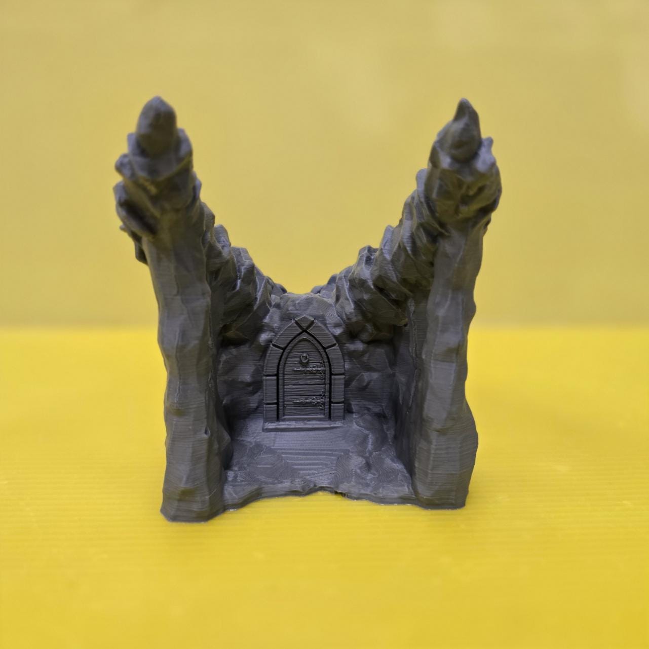 28mm Dragon Skull Cave Entrance – 3D Printed Unpainted PLA Terrain