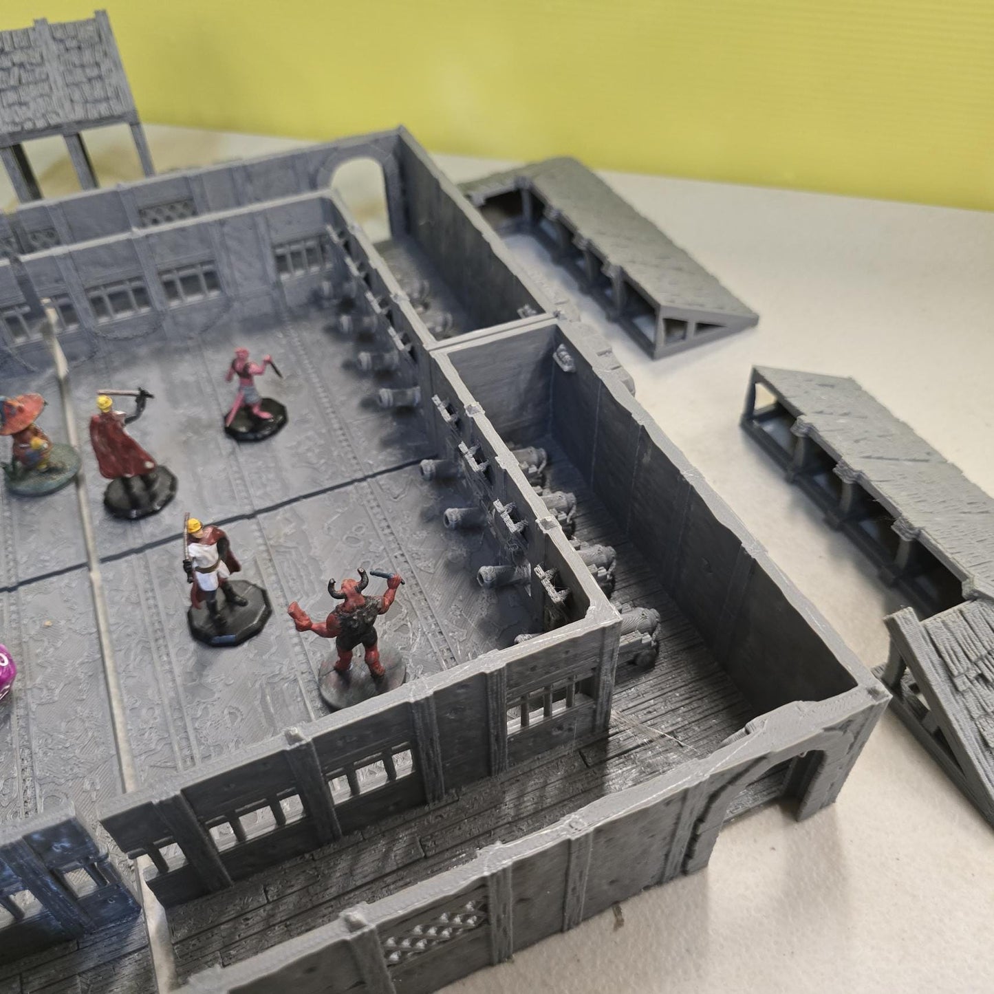 Baethgen Battle Zone – 28mm Medieval City Arena Fight Pit, 3D Printed Unpainted PLA Terrain