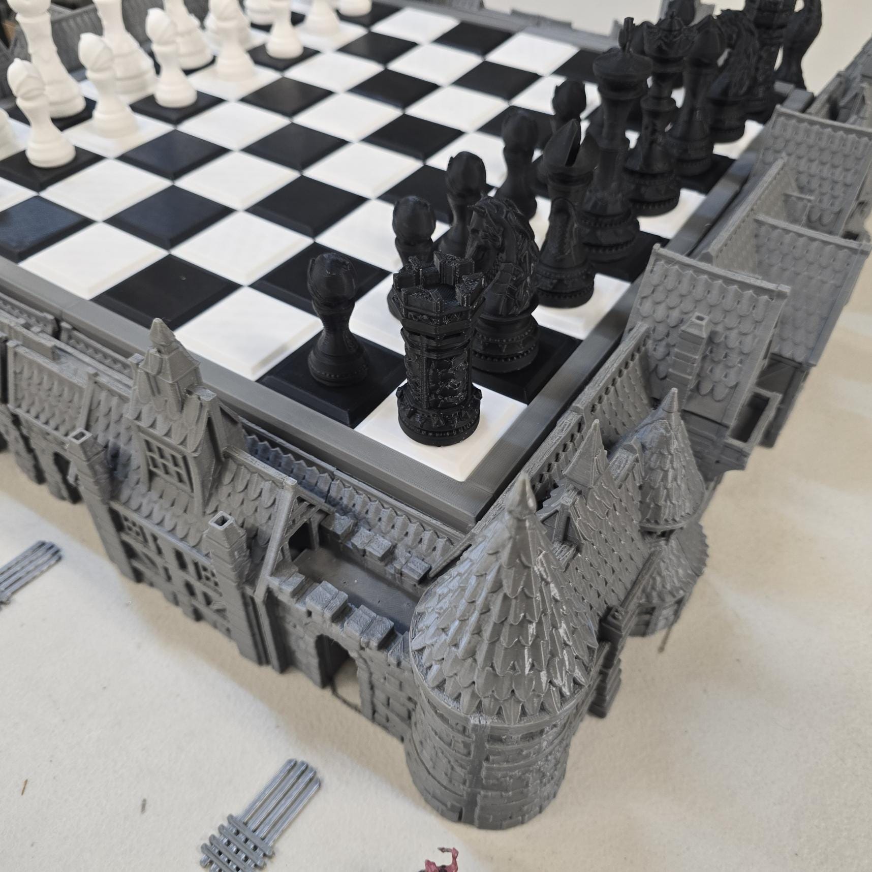 Royal Battle Board – 3D Printed Castle Chess Set with Snap-Fit Board & Special Raven Pieces
