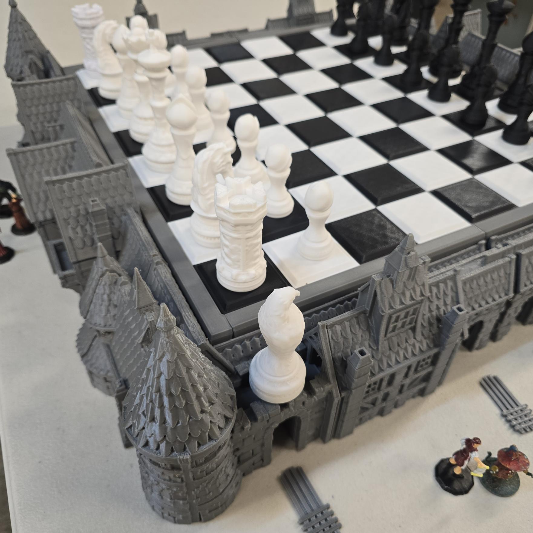 Royal Battle Board – 3D Printed Castle Chess Set with Snap-Fit Board & Special Raven Pieces