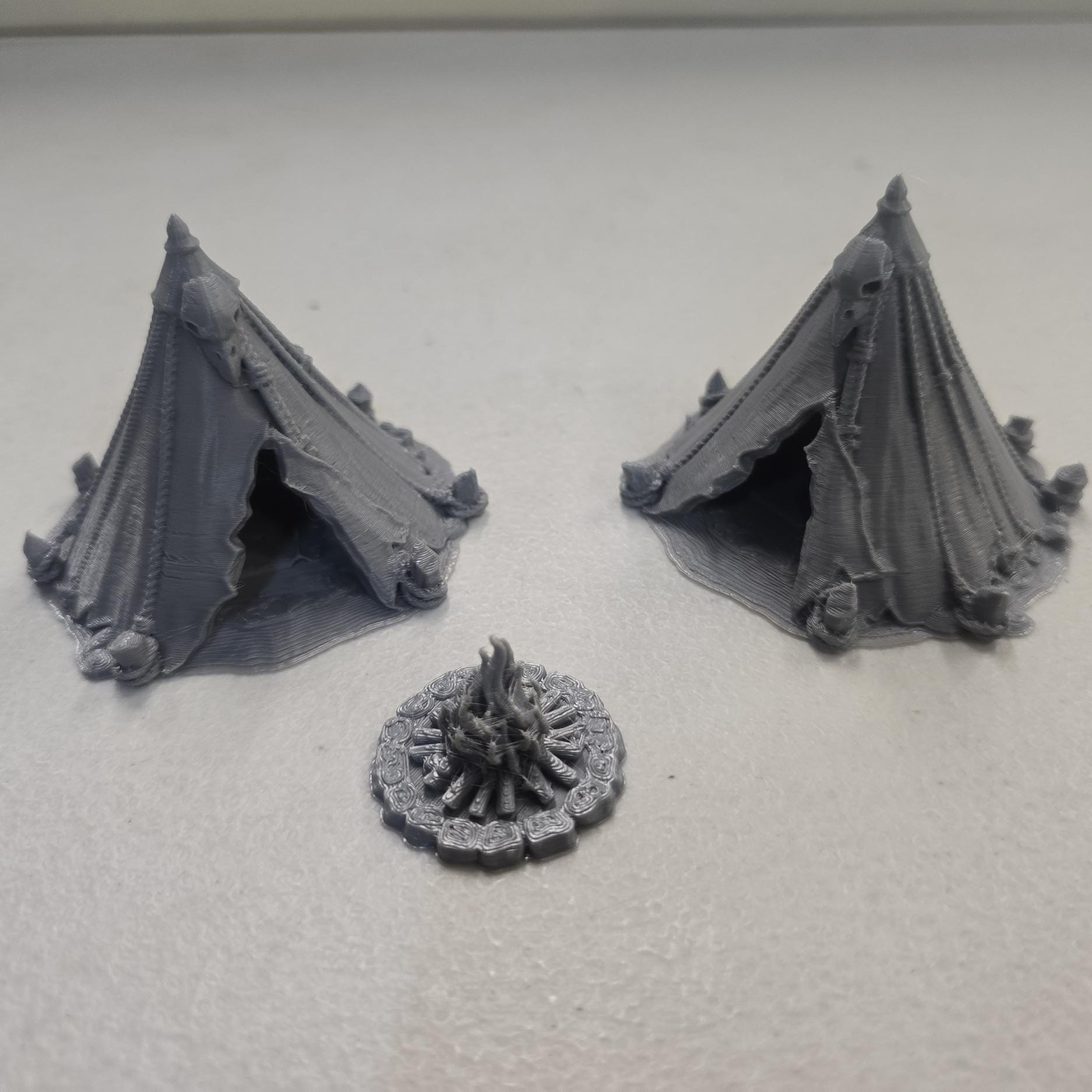 Guardia Forest Campsite – 28mm 3D Printed Unpainted PLA Modular Camp Terrain for Tabletop RPGs & Wargaming