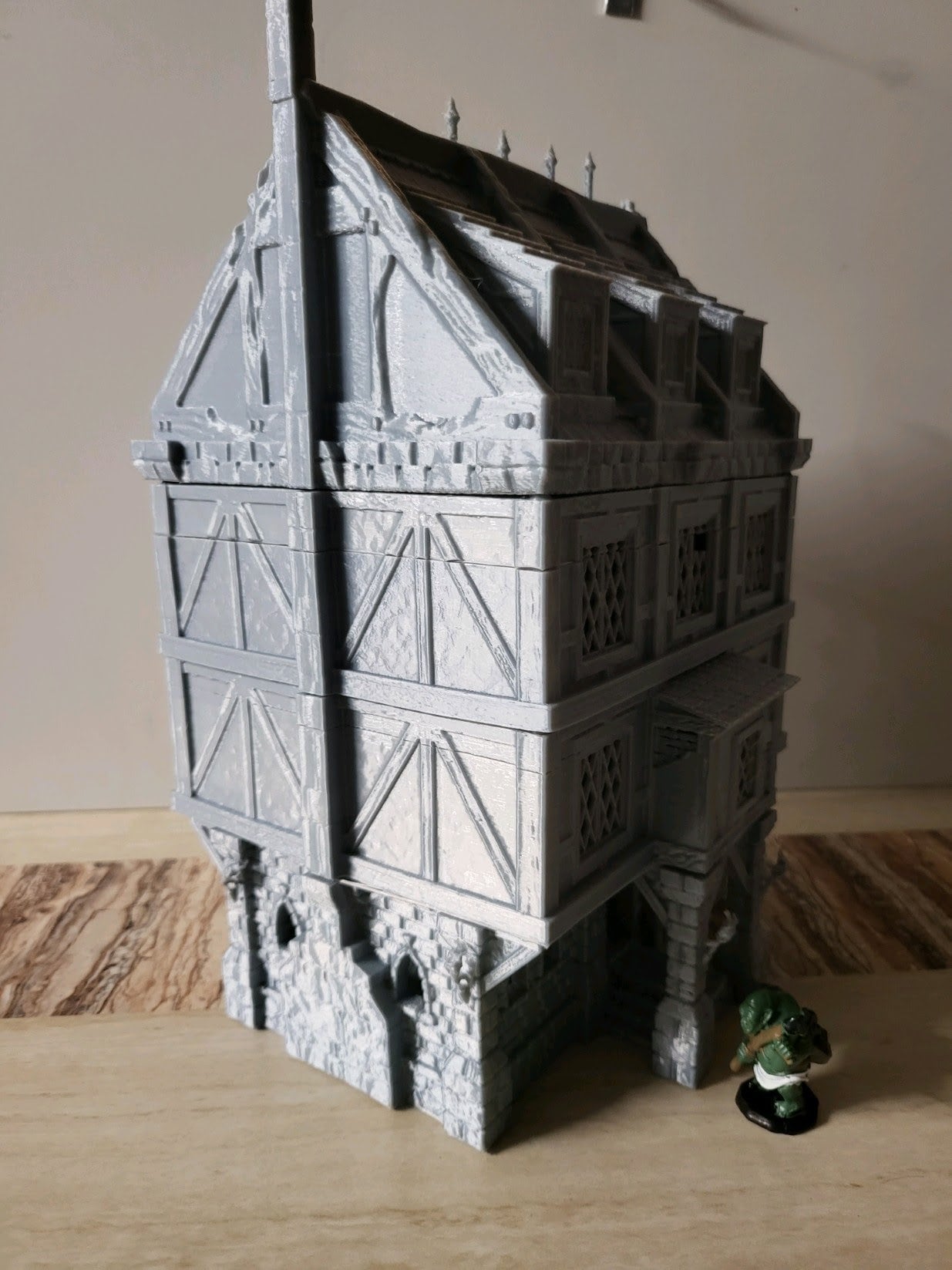 Ulvheim Inn - Bar Keep, Drennheim 28mm Scale - Warhammer - Dungeons and Dragons - 28mm Terrain - warhammer terrain