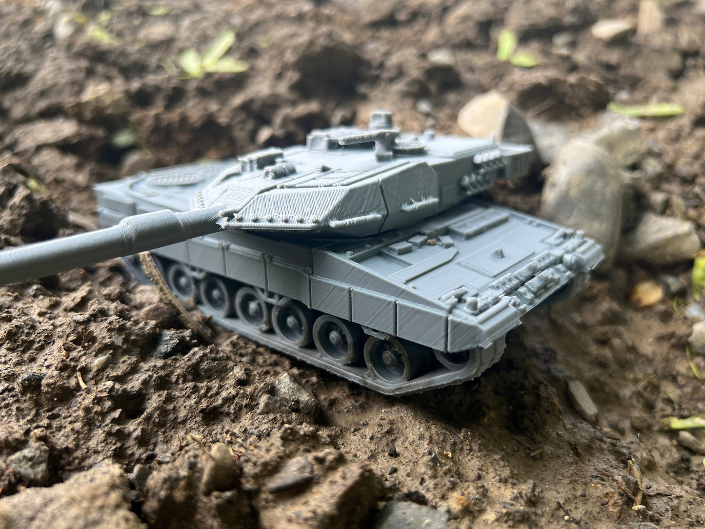 Leopard 2a6, Warhammer, Modern warfare, Tabletop terrain, WW2, Modern tank,